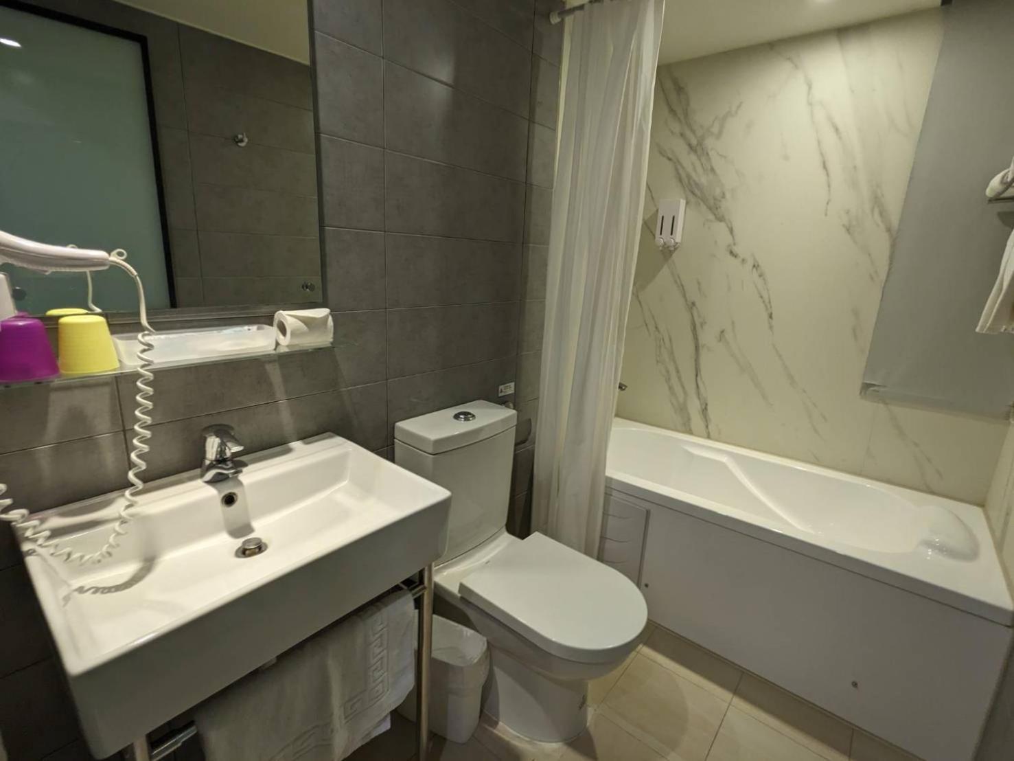 Ximen Hotel B Тайбэй Экстерьер фото